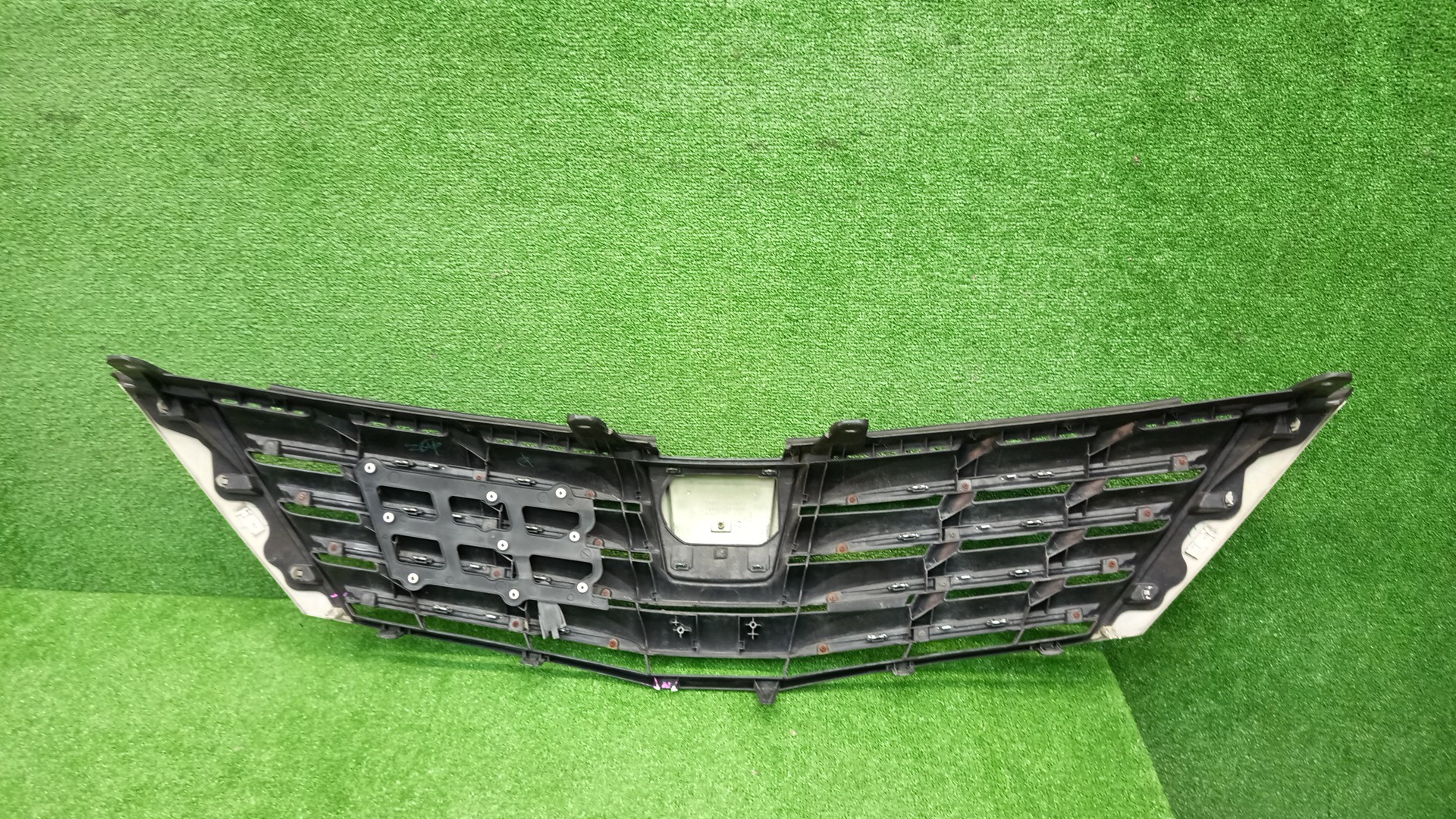 Решетка радиатора TOYOTA ALPHARD ANH25W, GGH25W, GGH20W, ANH20W 53101-58120 2 ракурс
