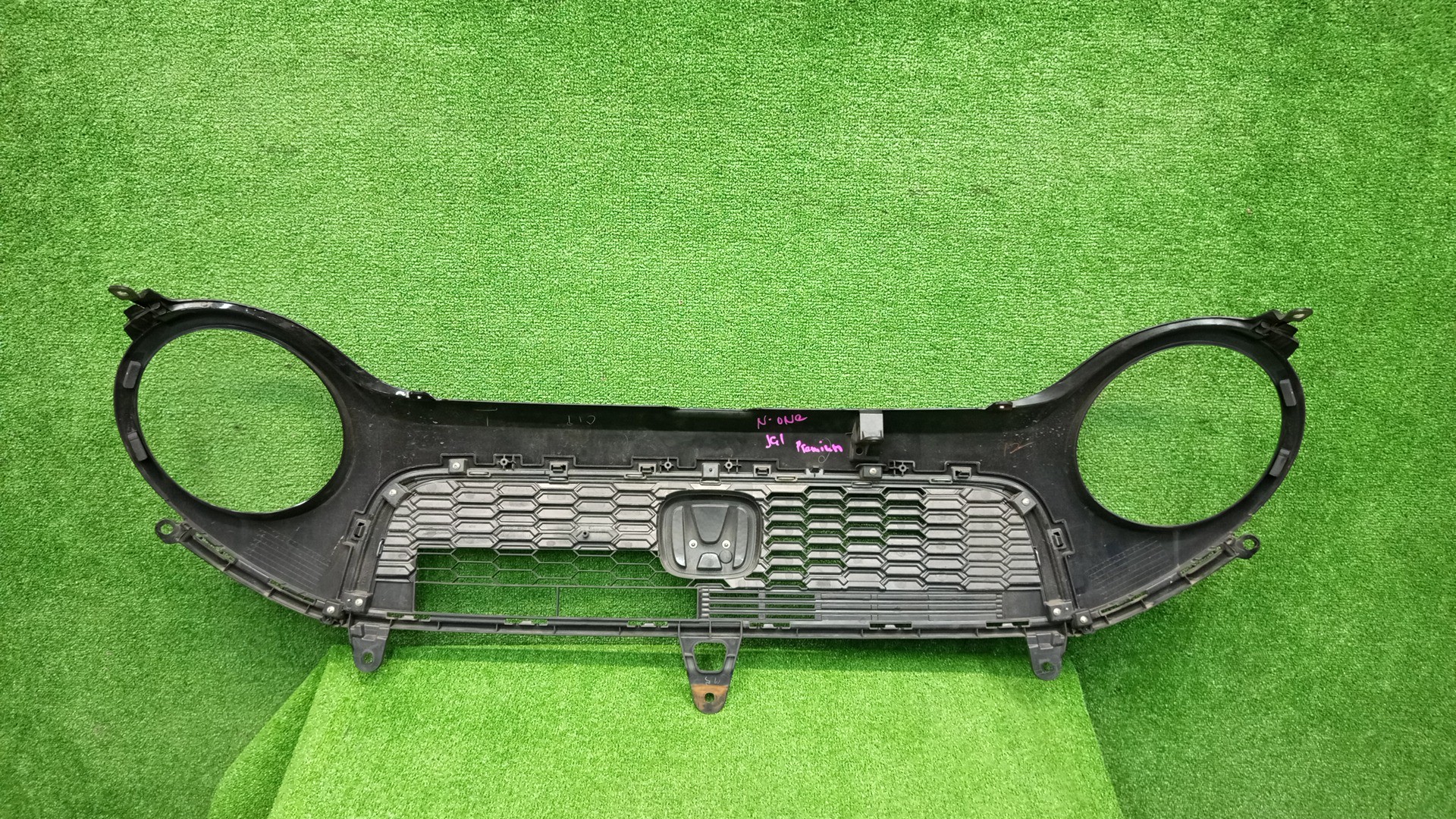 Решетка радиатора HONDA N-ONE JG1 71122-T4G-N0-50 2 ракурс