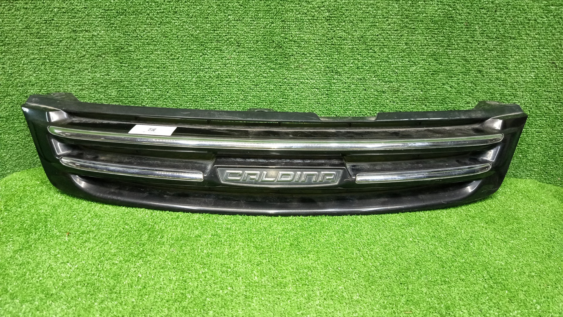 Решетка радиатора TOYOTA CALDINA ST215W, ST210G, ST215G, CT216, ST210, AT211, ST215, CT216G, AT211G 53111-21060 1 ракурс