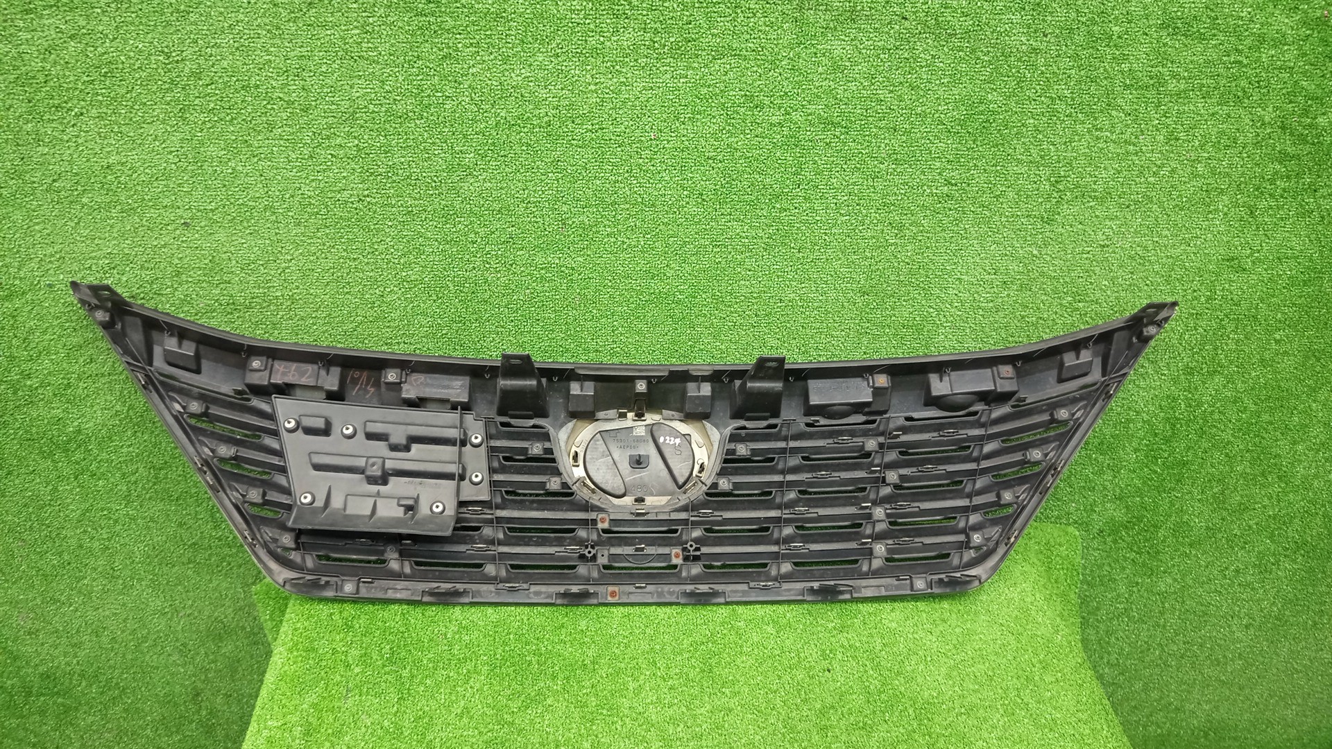 Решетка радиатора TOYOTA VELLFIRE ANH25W, GGH25W, GGH20W, ANH20W 53101-58140 3 ракурс