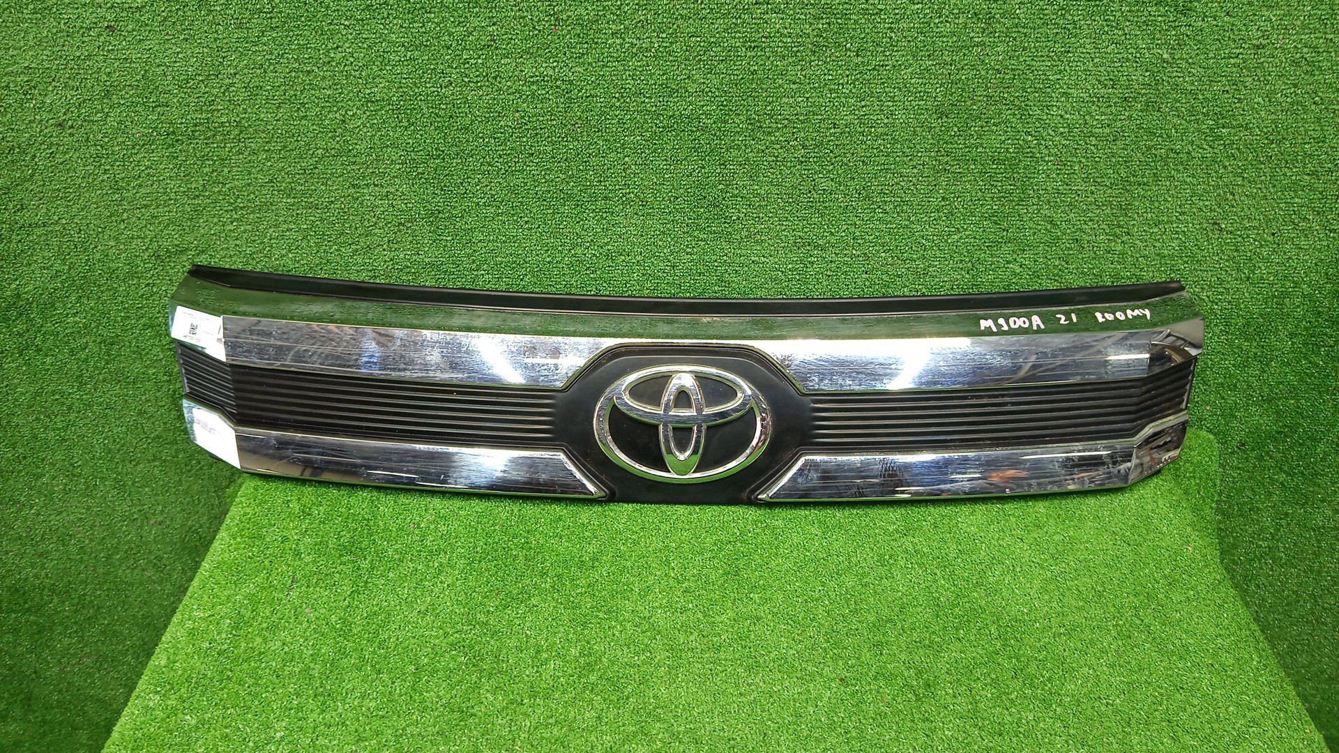 Решетка радиатора TOYOTA ROOMY M900A 53105-B1090 1 ракурс
