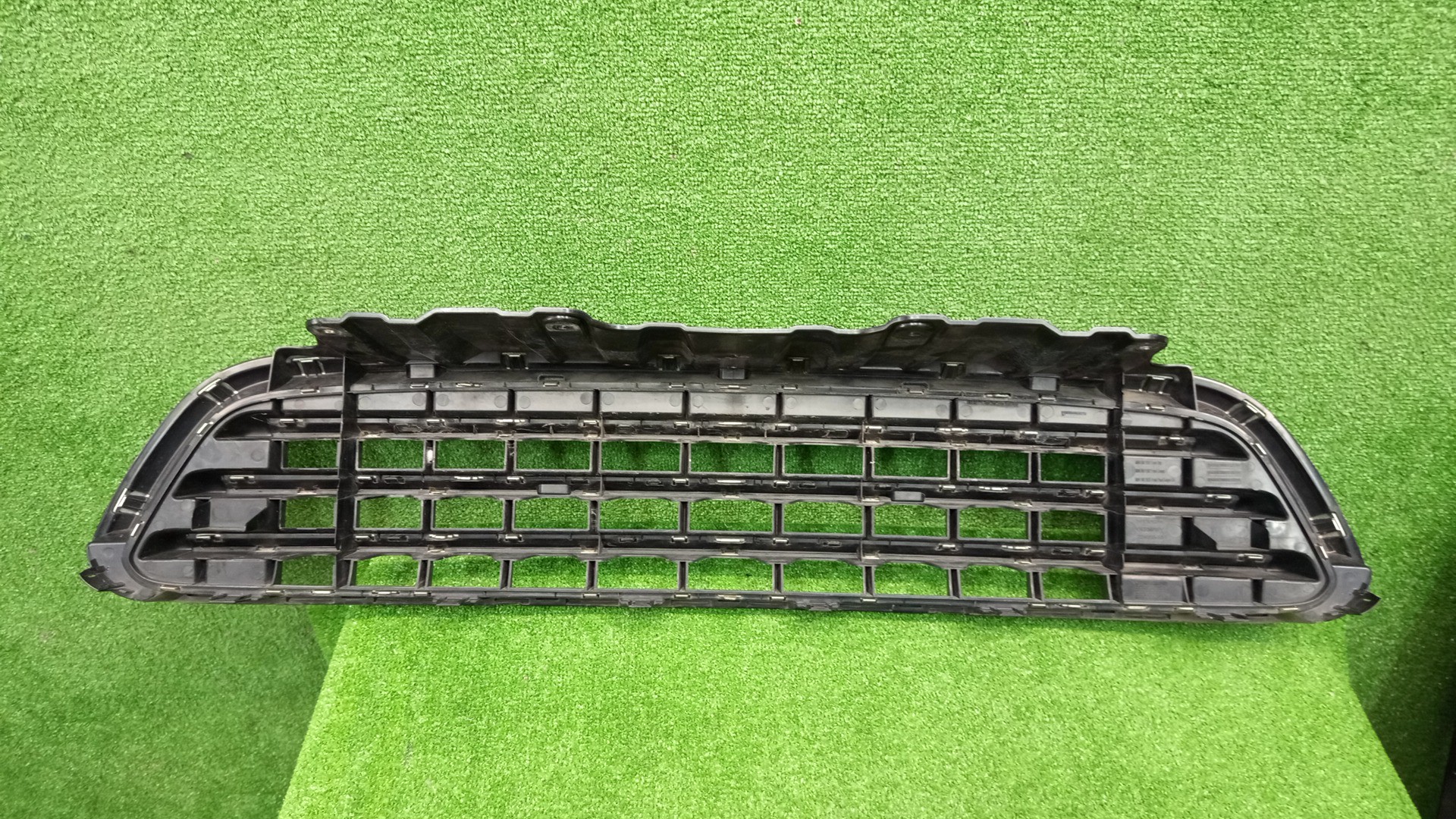 Решетка радиатора MINI COUNTRYMAN R60 224059-10 2 ракурс