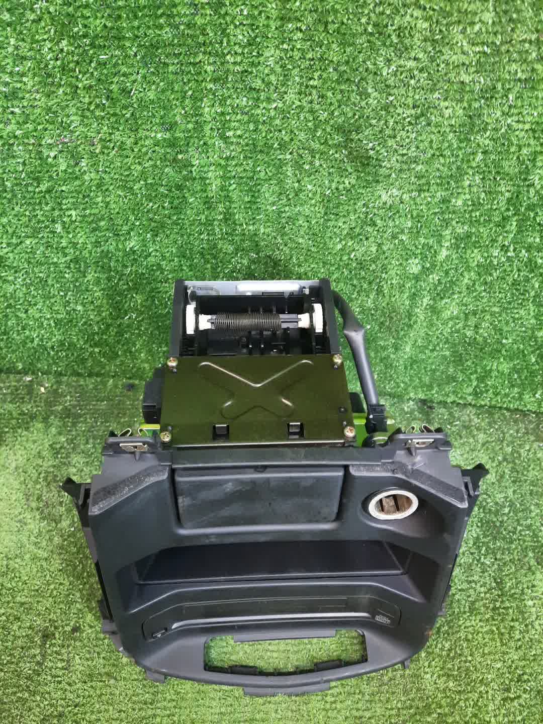 Магнитофон NISSAN PRIMERA QP12 28185-AU000 2 ракурс