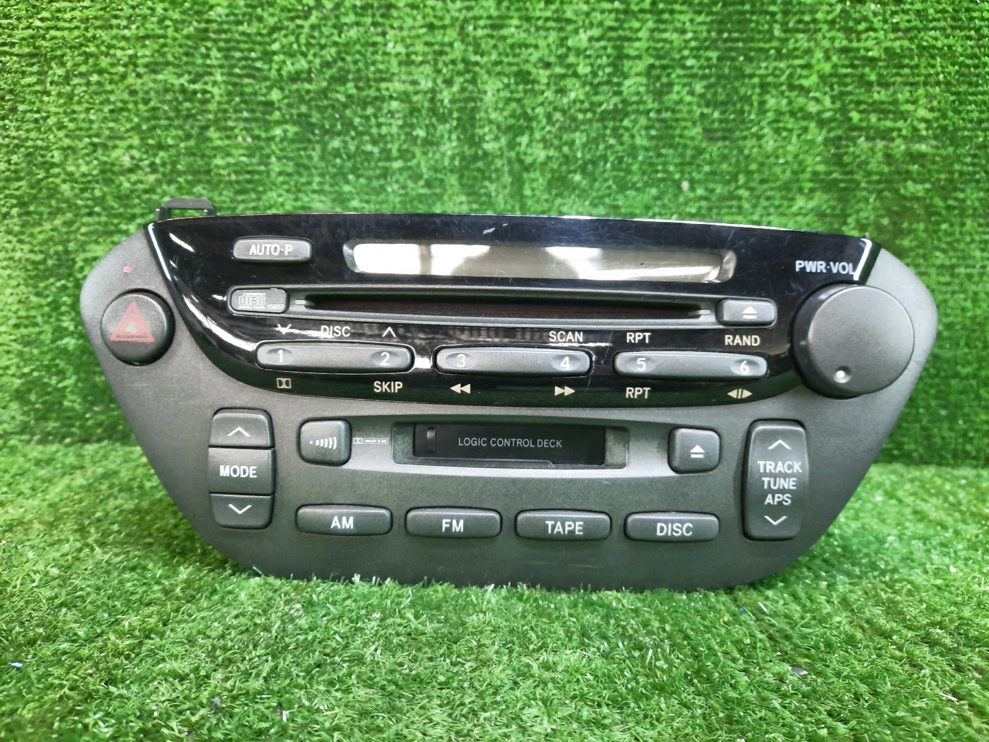 Магнитофон TOYOTA VISTA, VISTA ARDEO ZZV50, AZV50, SV50, SV55, AZV55, ZZV50G, SV50G, SV55G, AZV50G, AZV55G 86120-32540 1 ракурс