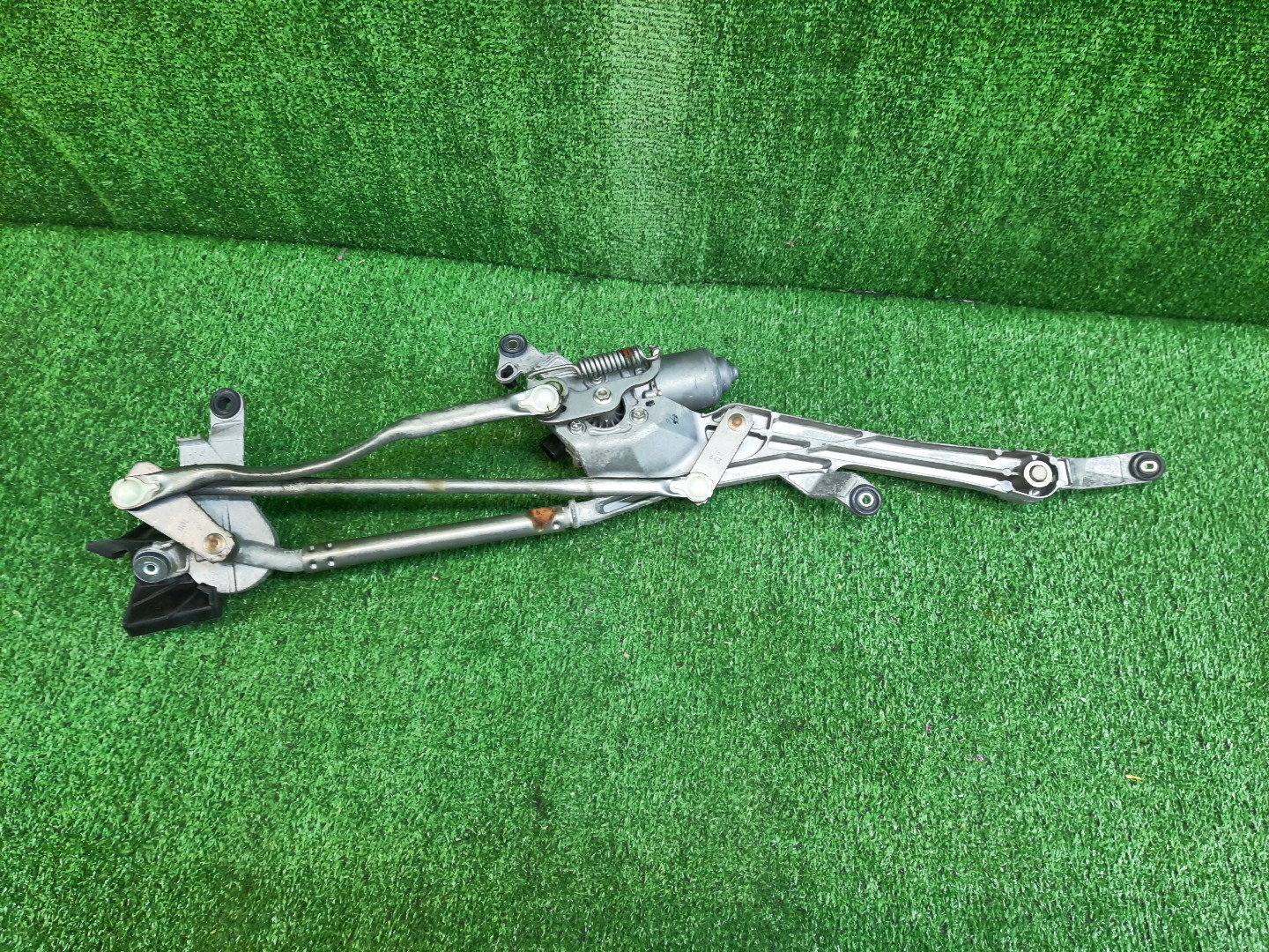 Механизм дворников LEXUS RX270 AGL10W 85110-48210 3 ракурс