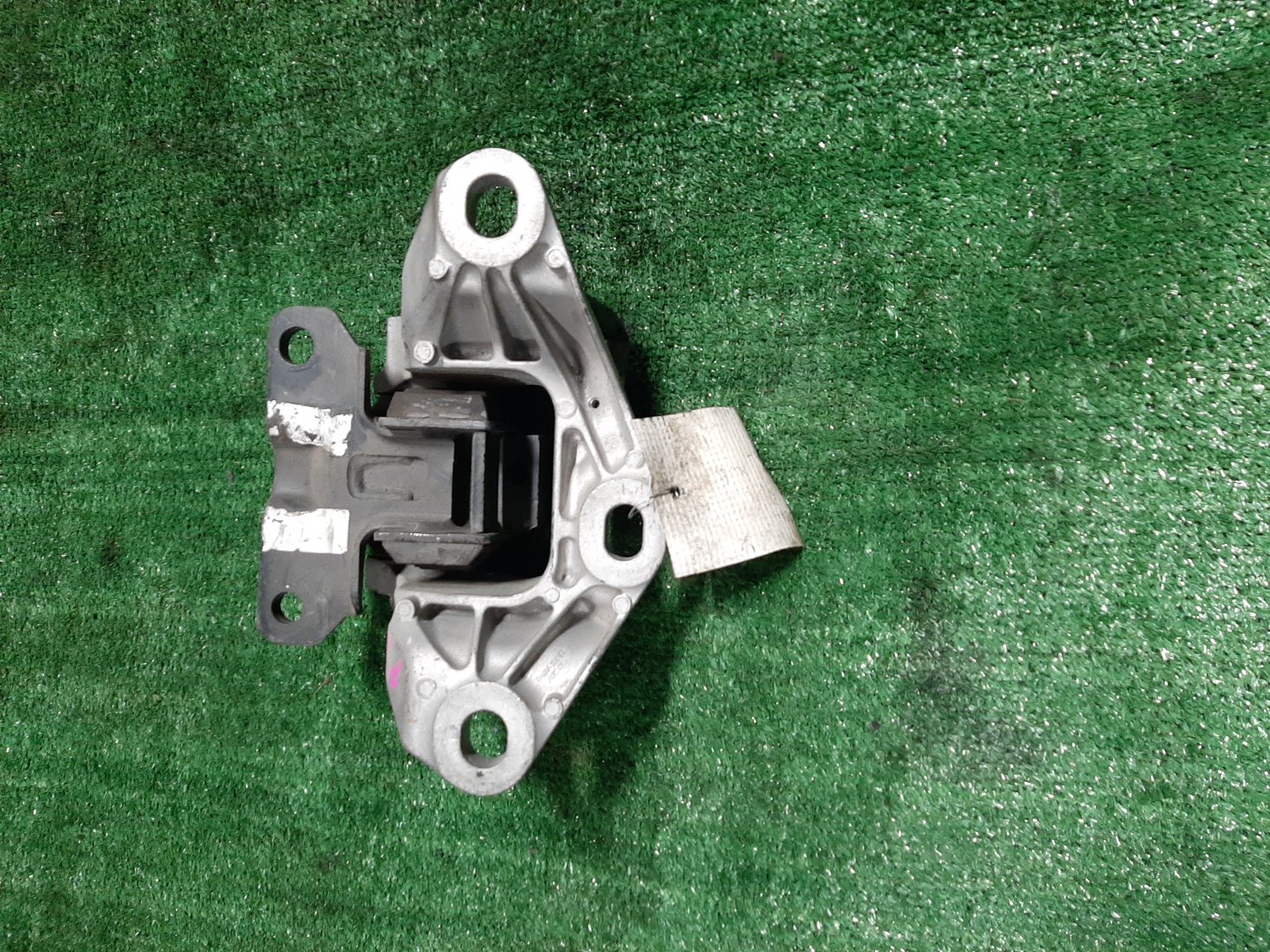 Подушка двс левая MAZDA DEMIO DJ3FS P3-VPS 3 ракурс