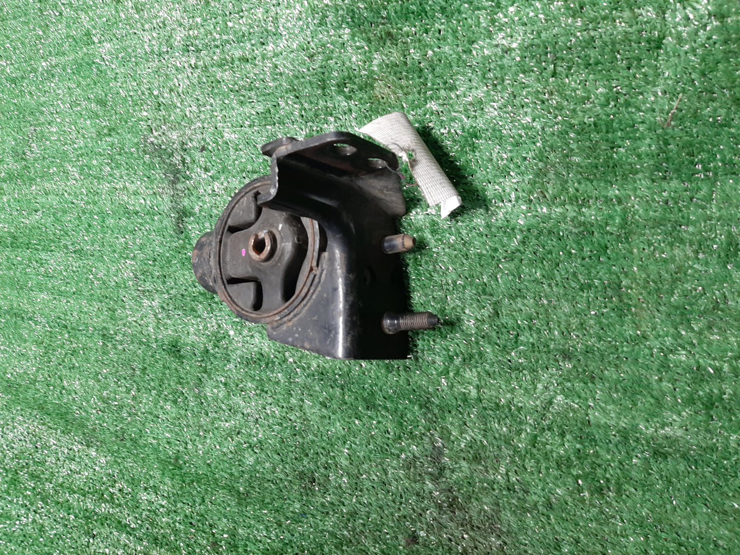 Подушка двс левая задняя NISSAN RASHEEN RFNB14 GA15DE 2 ракурс