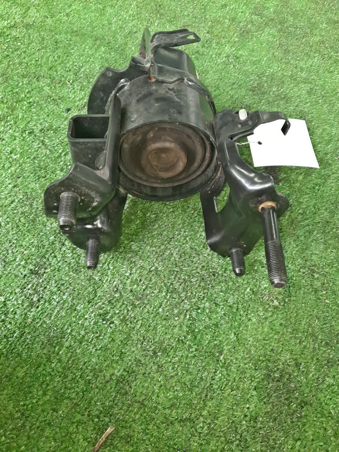Подушка двс задняя TOYOTA CAMRY AXVH70 A25A-FXS 1 ракурс