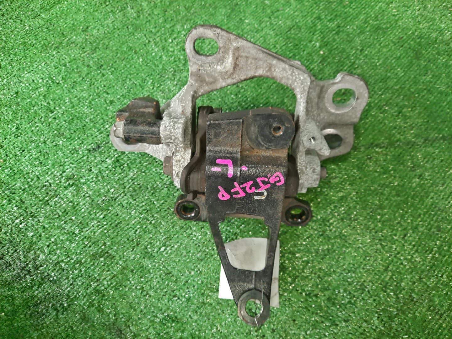 Подушка двс левая MAZDA ATENZA GJ2FP SH-VPTR 2 ракурс