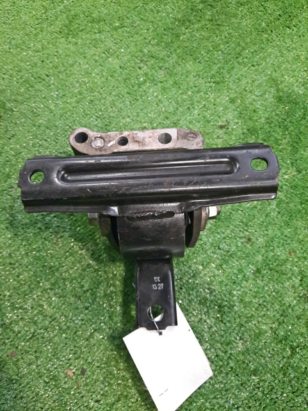Подушка двс правая MITSUBISHI DELICA D5 CV5W 4B12 2 ракурс