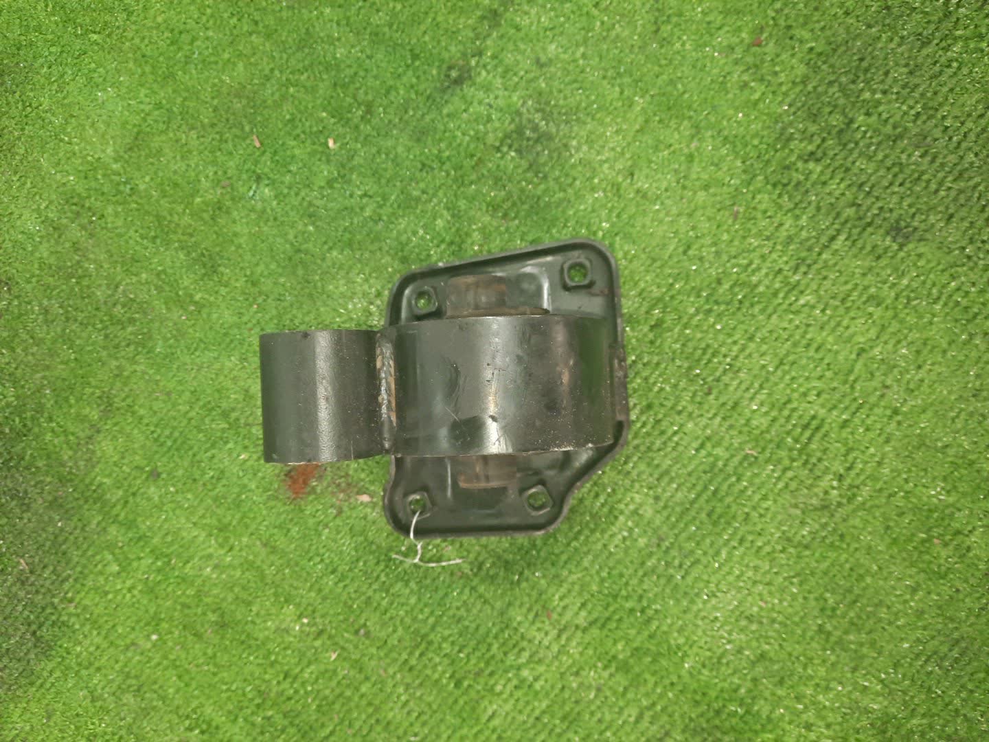 Подушка двс правая передняя MITSUBISHI DIAMANTE F25A 6G73 2 ракурс