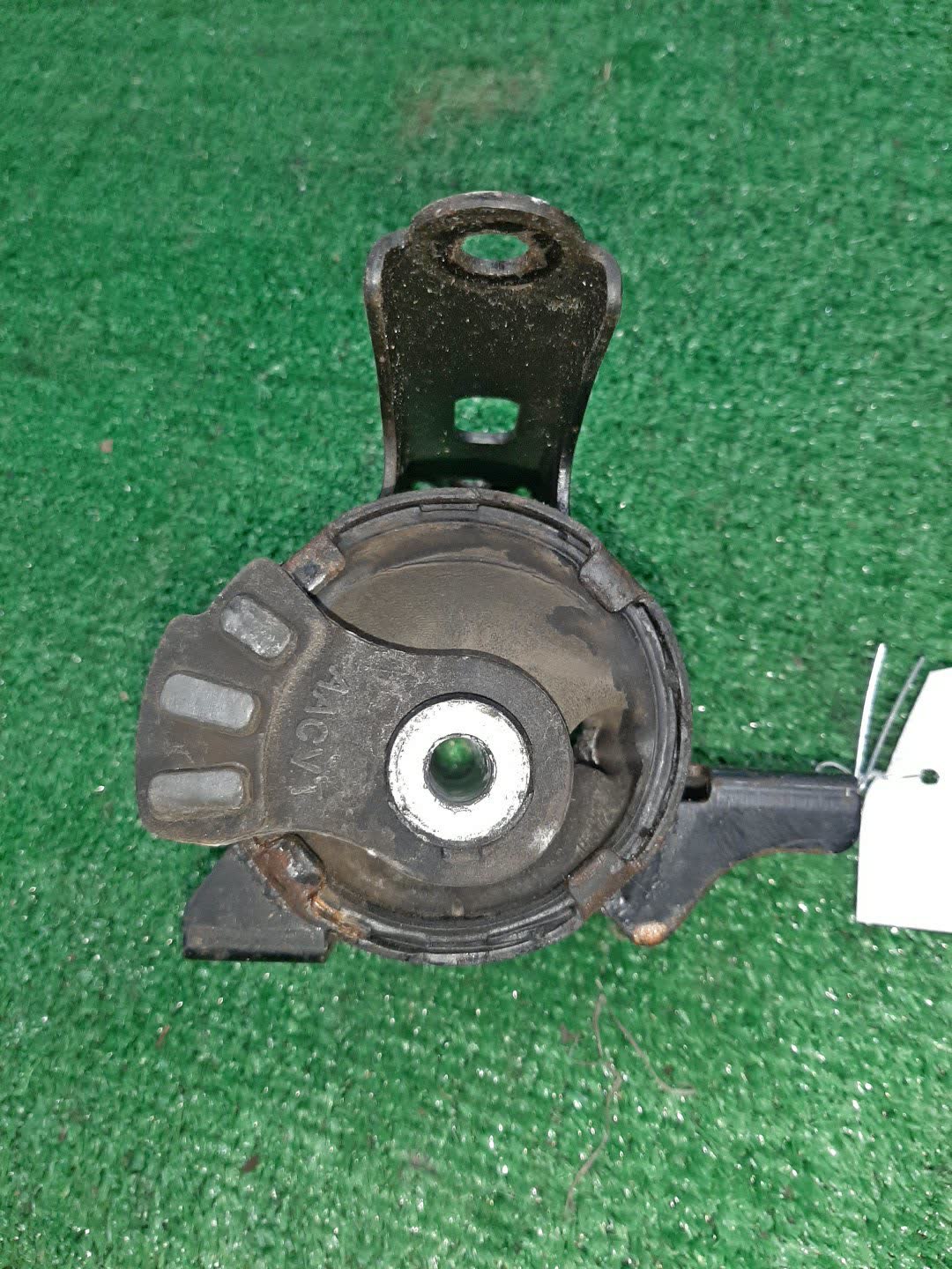Подушка двс левая передняя HONDA FIT ARIA GD7 L13A 2 ракурс