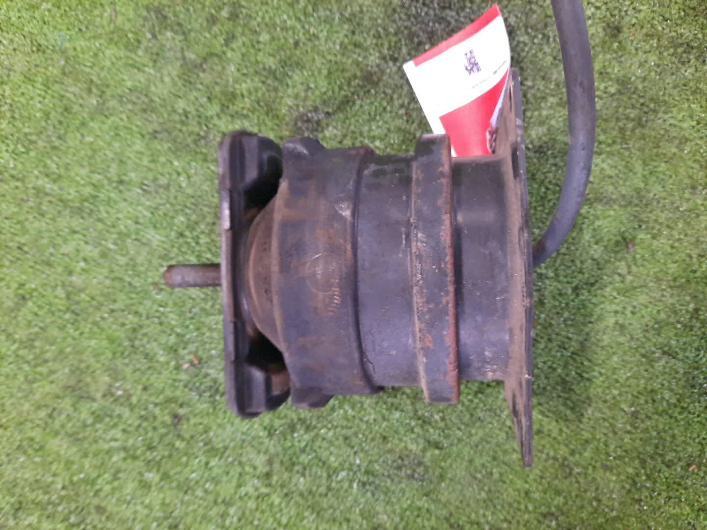 Подушка двс задняя HONDA SABER UA4 J25A 1 ракурс