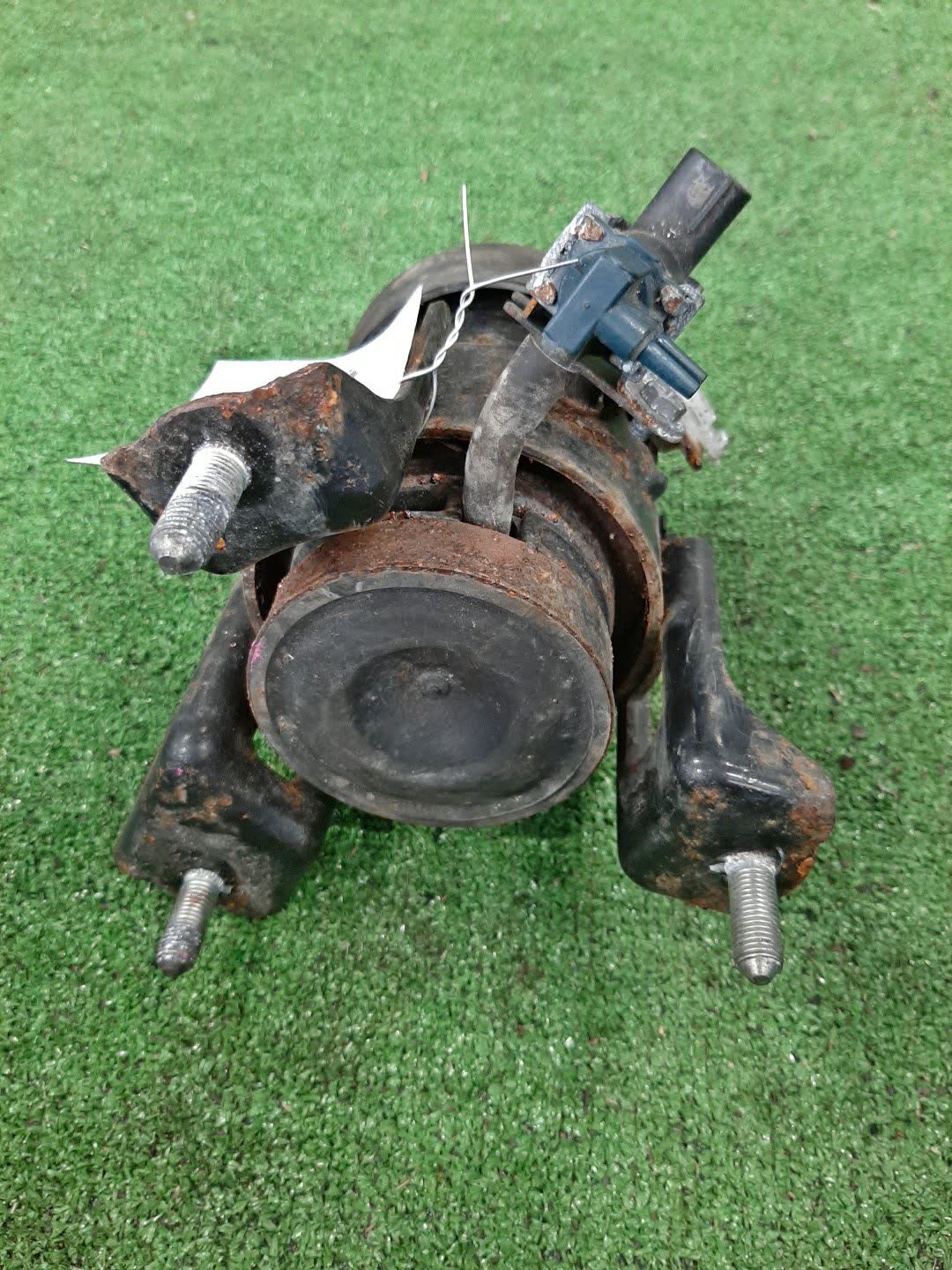 Подушка двс передняя TOYOTA HARRIER GSU35W 2GR-FE 2 ракурс