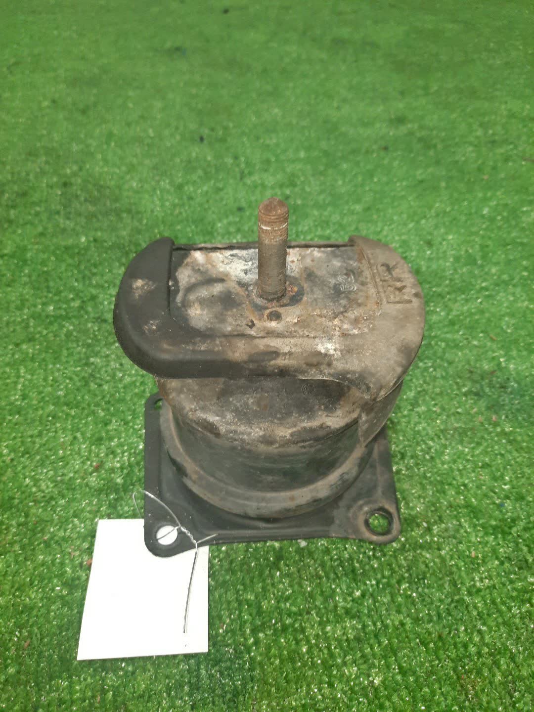 Подушка двс задняя HONDA SABER UA4 J25A 1 ракурс