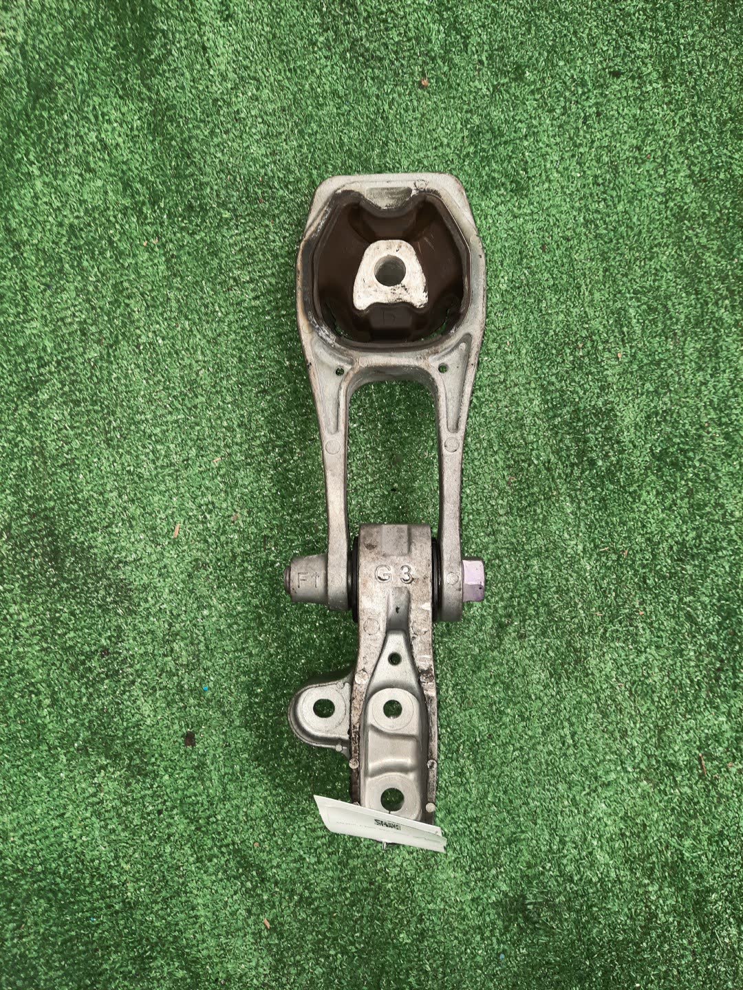 Подушка двс задняя TOYOTA YARIS MXPA15 M15A-FKS 1 ракурс