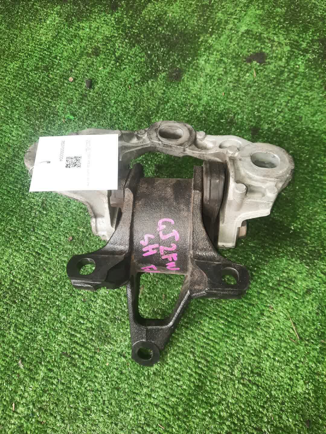 Подушка двс левая передняя MAZDA ATENZA GJ2FW SH-VPTR 1 ракурс