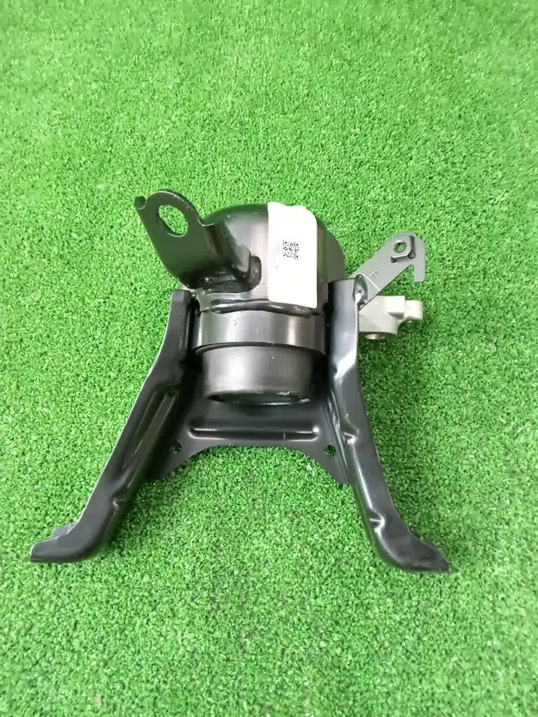 Подушка двс TOYOTA COROLLA ZRE212 12305-37390 1 ракурс