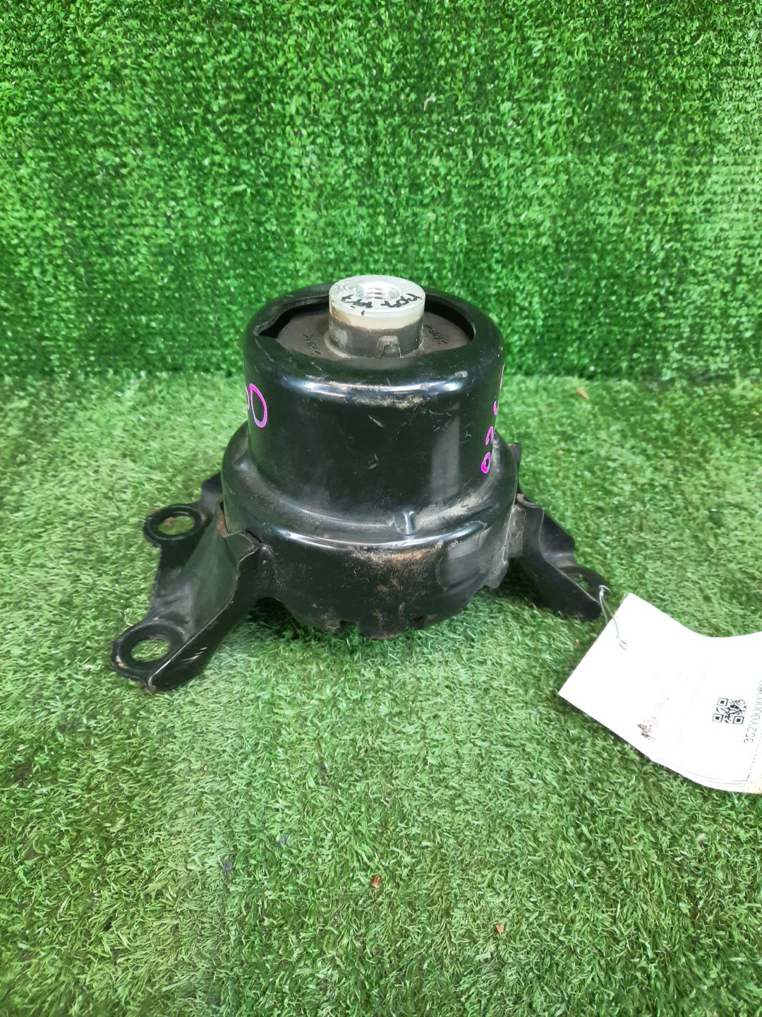 Подушка двс правая передняя HONDA FIT GP5 LEB 1 ракурс