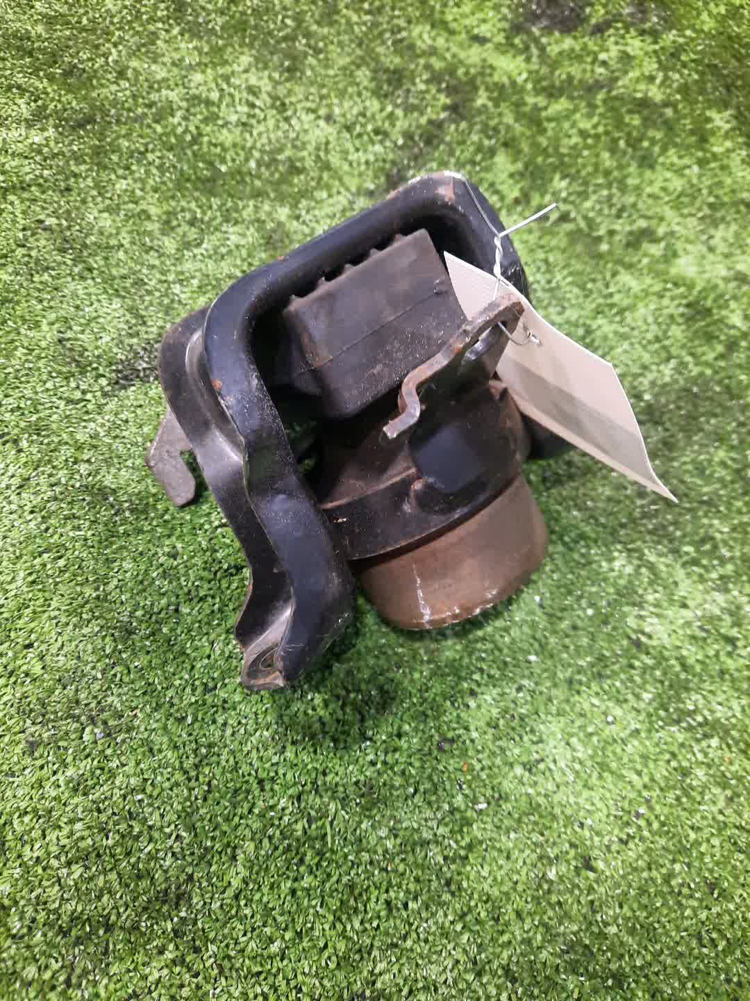 Подушка двс правая передняя DAIHATSU MIRA E:S LA350S KF 1 ракурс