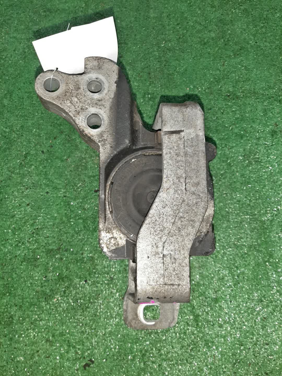 Подушка двс правая передняя MAZDA AXELA BLFFW PE-VPS 1 ракурс