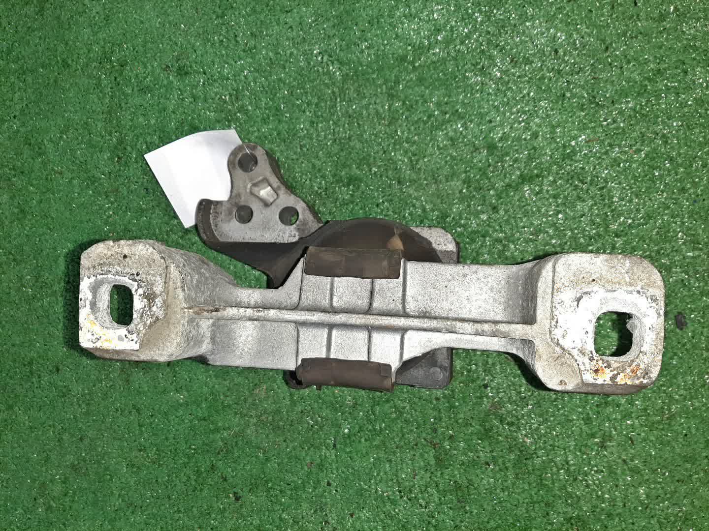 Подушка двс правая передняя MAZDA AXELA BLFFW PE-VPS 2 ракурс