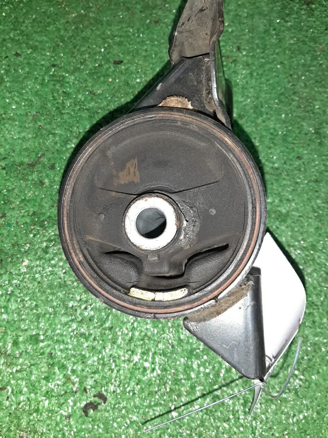 Подушка двс левая передняя HONDA STEPWGN RG2 K20A 2 ракурс