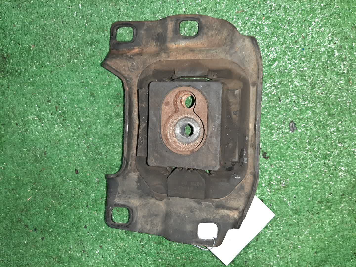 Подушка двс левая передняя MAZDA AXELA BLFFW PE-VPS 2 ракурс