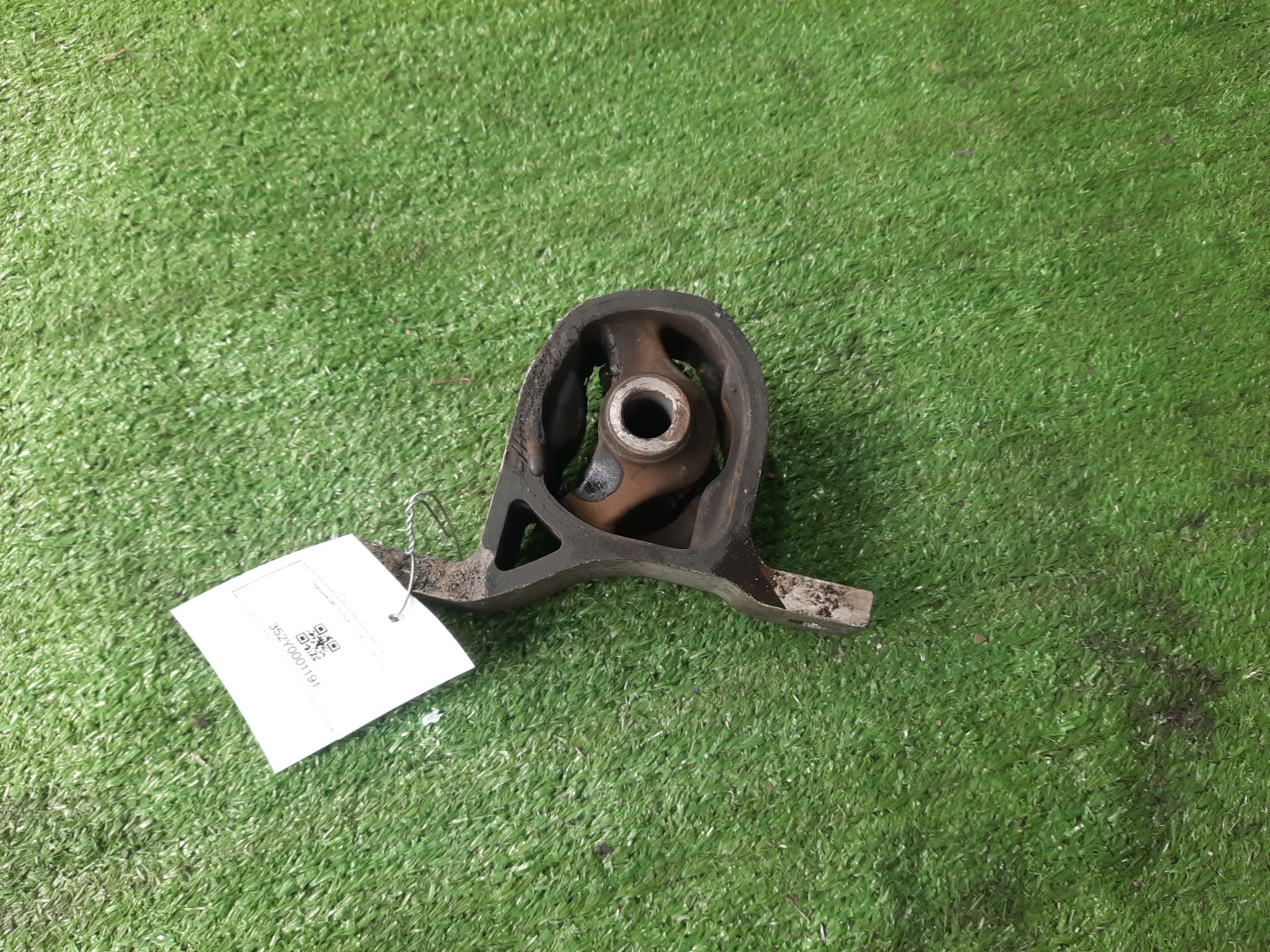 Подушка двс передняя HONDA CIVIC EU3 D17A 1 ракурс