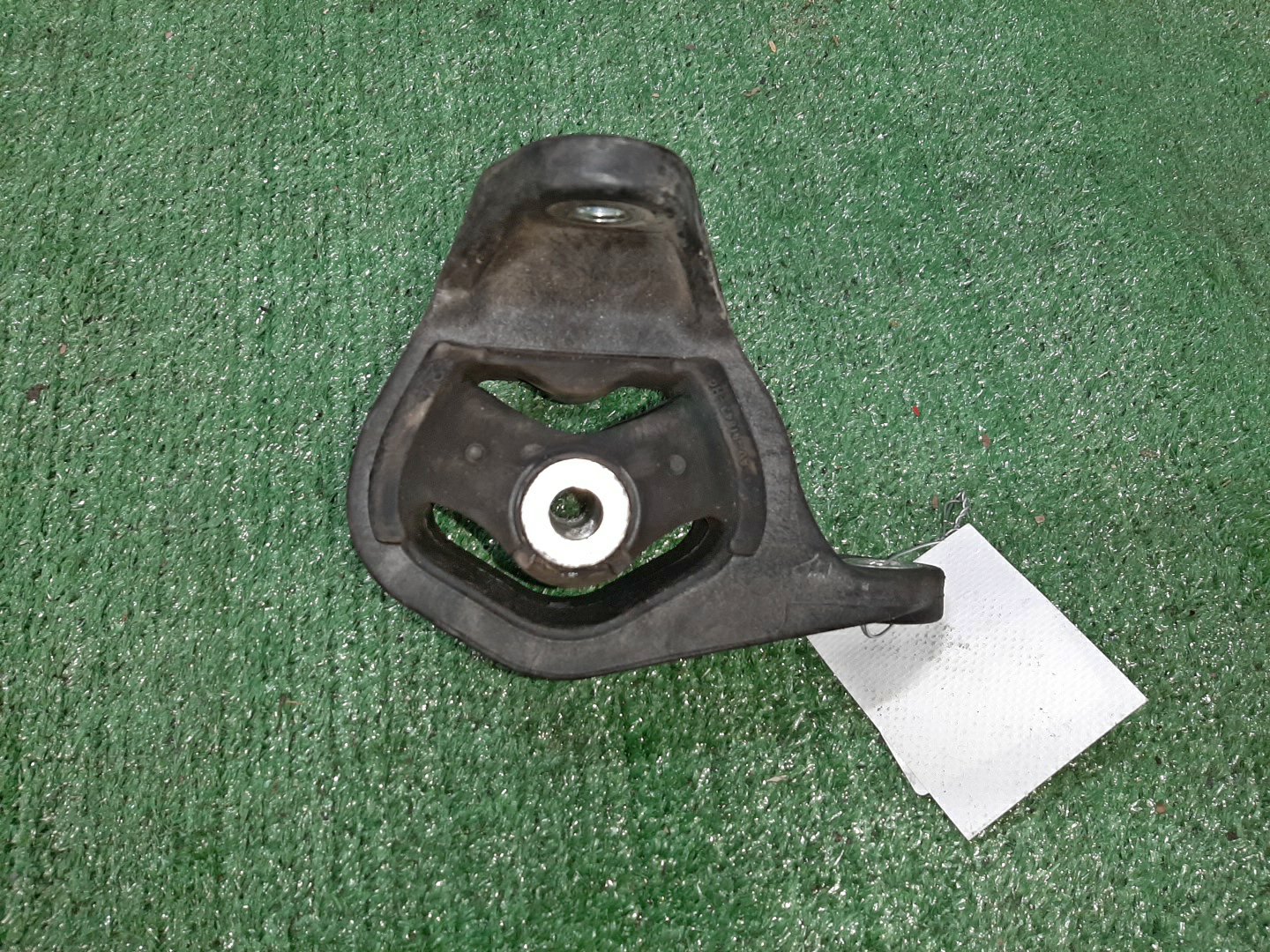 Подушка двс задняя HONDA ACCORD CW2 K24A 2 ракурс