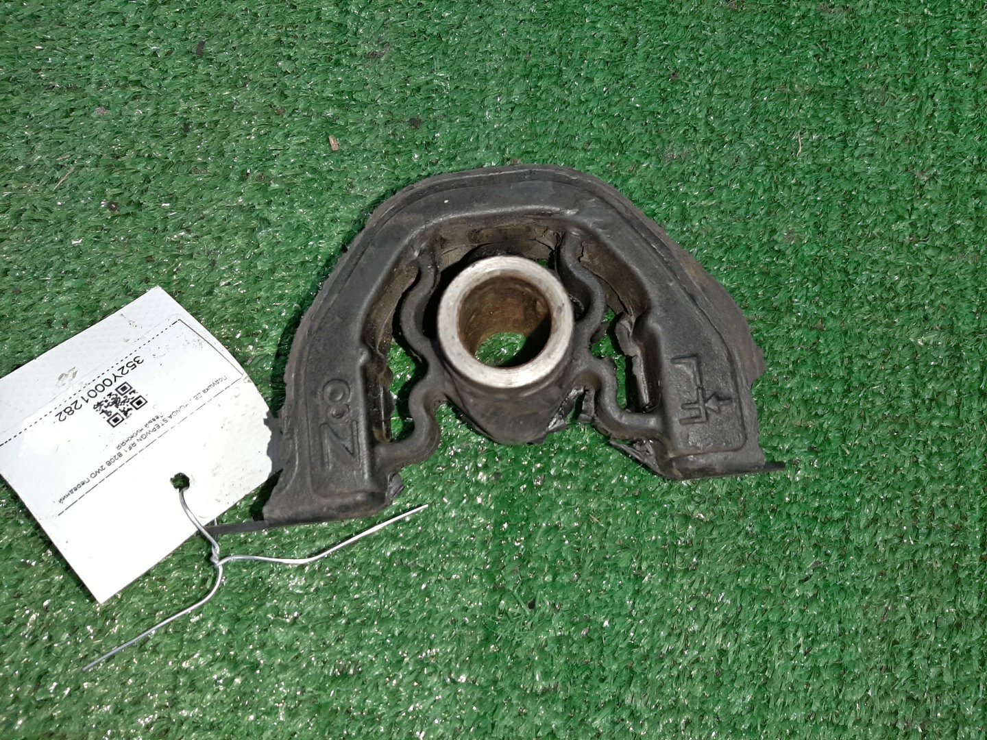 Подушка двс левая передняя HONDA STEPWGN RF1 B20B 2 ракурс