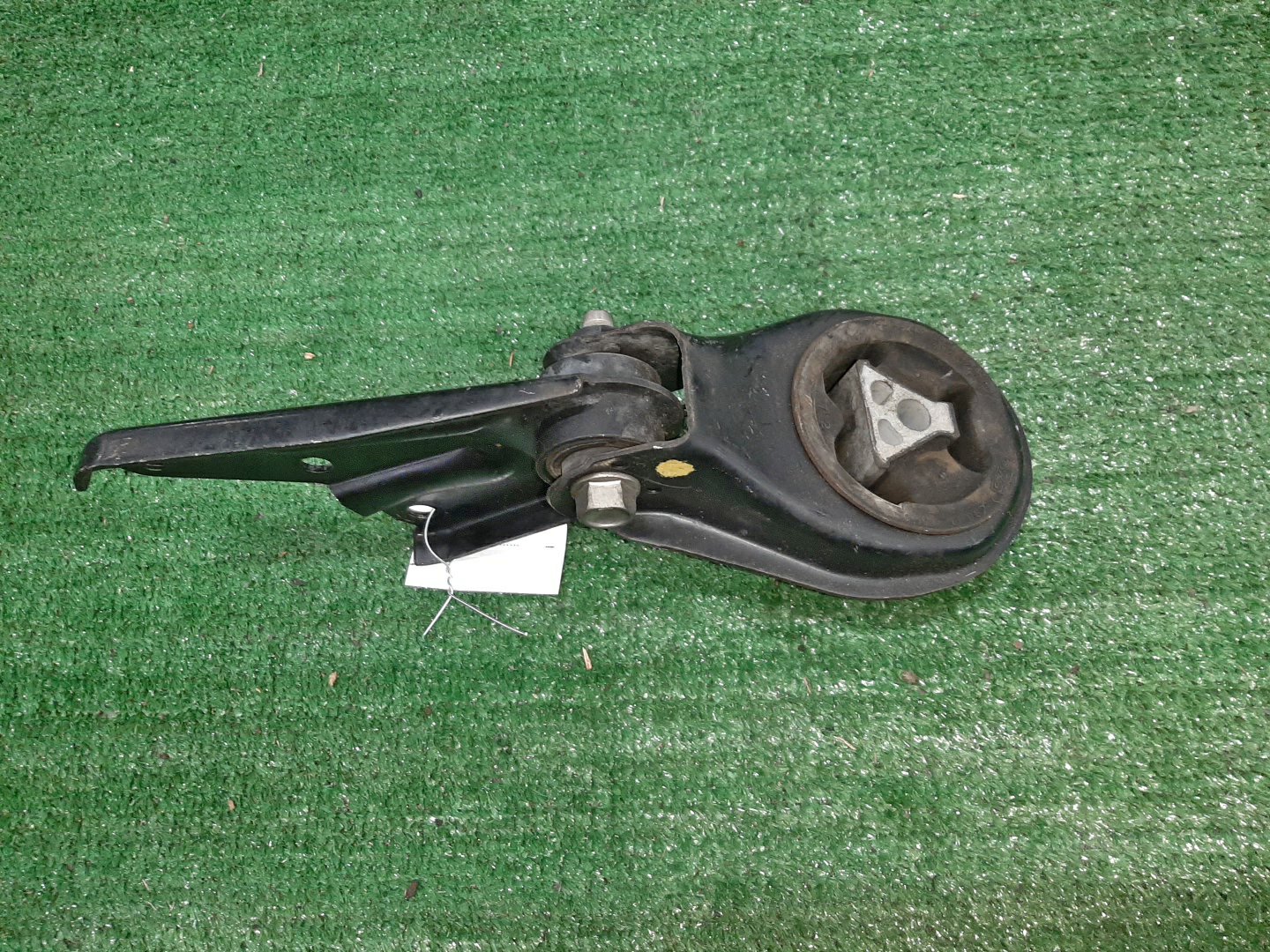 Подушка двс задняя MAZDA AXELA BK5P ZY-VE 2 ракурс