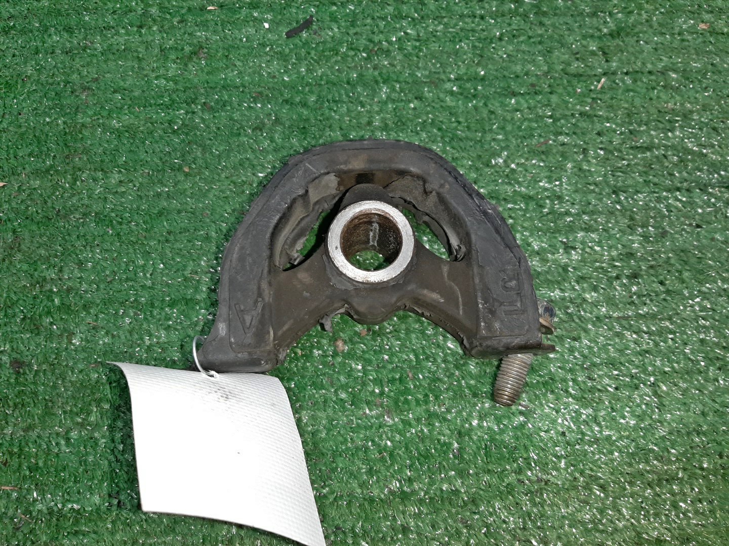 Подушка двс правая передняя HONDA STEPWGN RF1 B20B 2 ракурс
