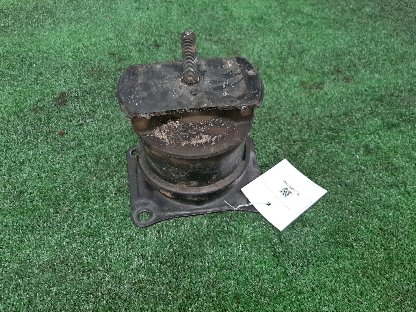 Подушка двс задняя HONDA INSPIRE UA4 J25A 1 ракурс