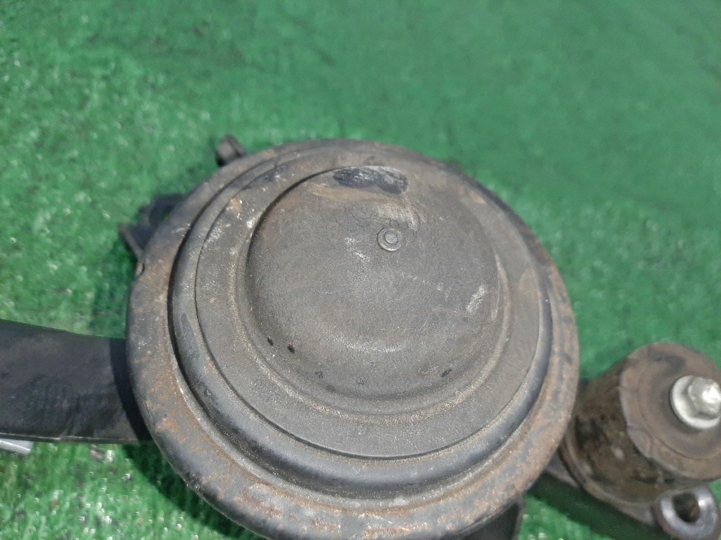 Подушка двс правая передняя TOYOTA AQUA NHP10 1NZ-FXE 3 ракурс