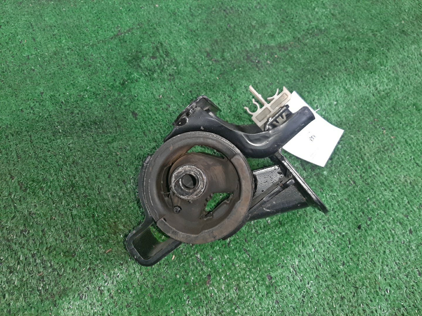 Подушка двс левая передняя TOYOTA COROLLA AE111 4A-FE 1 ракурс