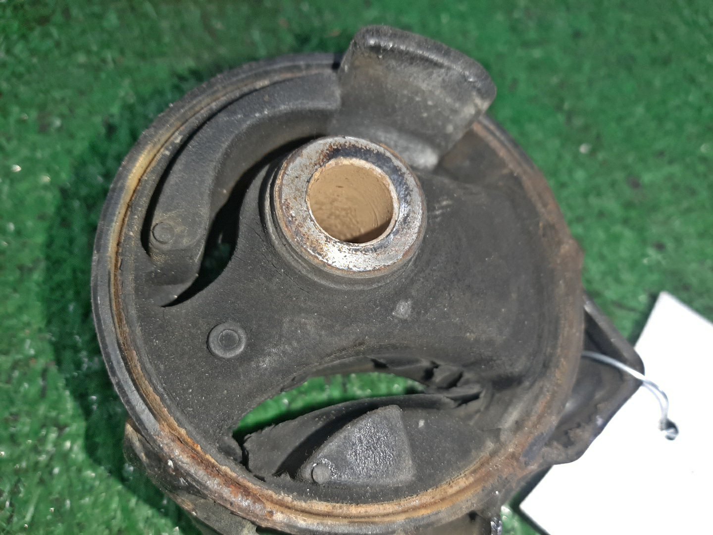 Подушка двс задняя MAZDA DEMIO DW5W B5 2 ракурс