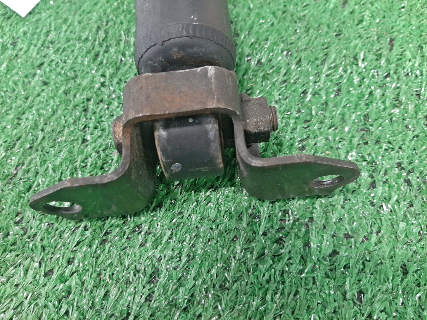 Подушка двс передняя TOYOTA CAMRY GRACIA MCV25W 2MZ-FE 2 ракурс