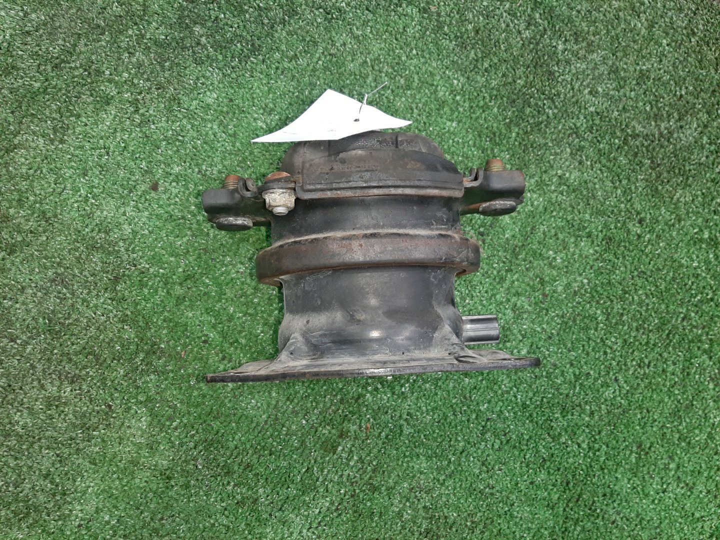 Подушка двс задняя HONDA INSPIRE UC1 J30A 2 ракурс