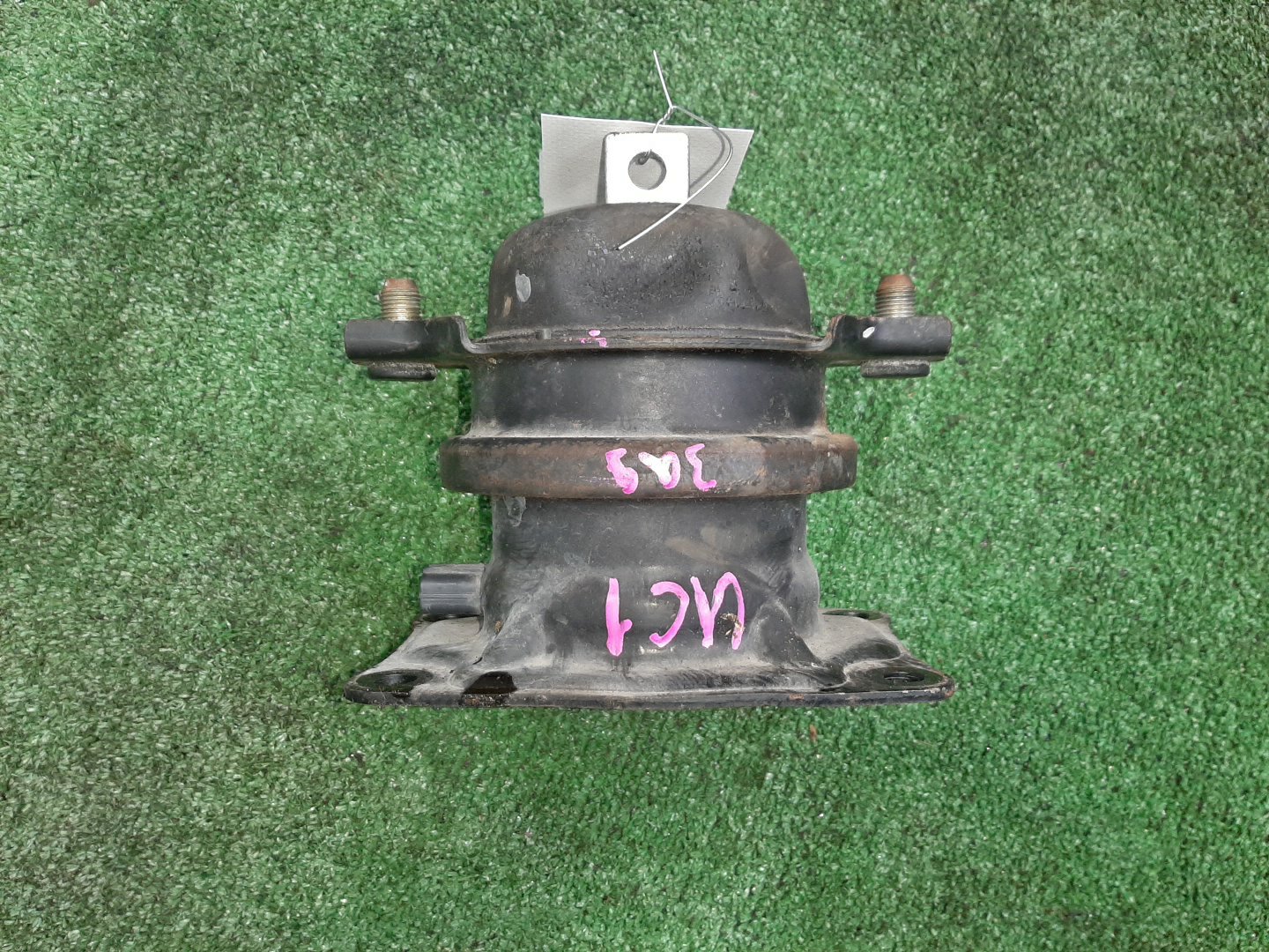 Подушка двс задняя HONDA INSPIRE UC1 J30A 3 ракурс