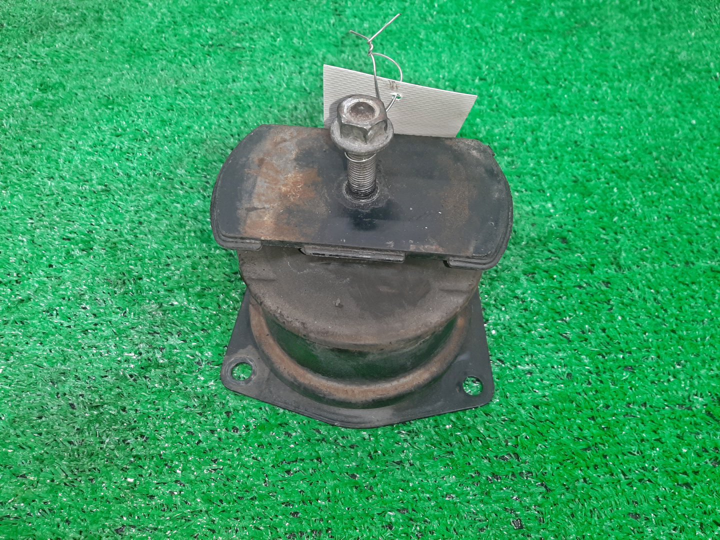 Подушка двс задняя HONDA AVANCIER TA3 J30A 1 ракурс