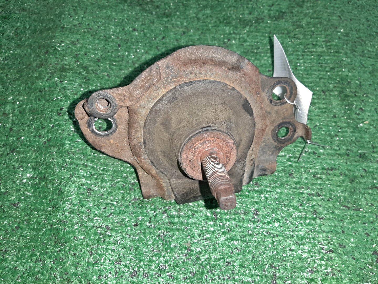 Подушка двс правая передняя HONDA AIRWAVE GJ2 L15A 2 ракурс