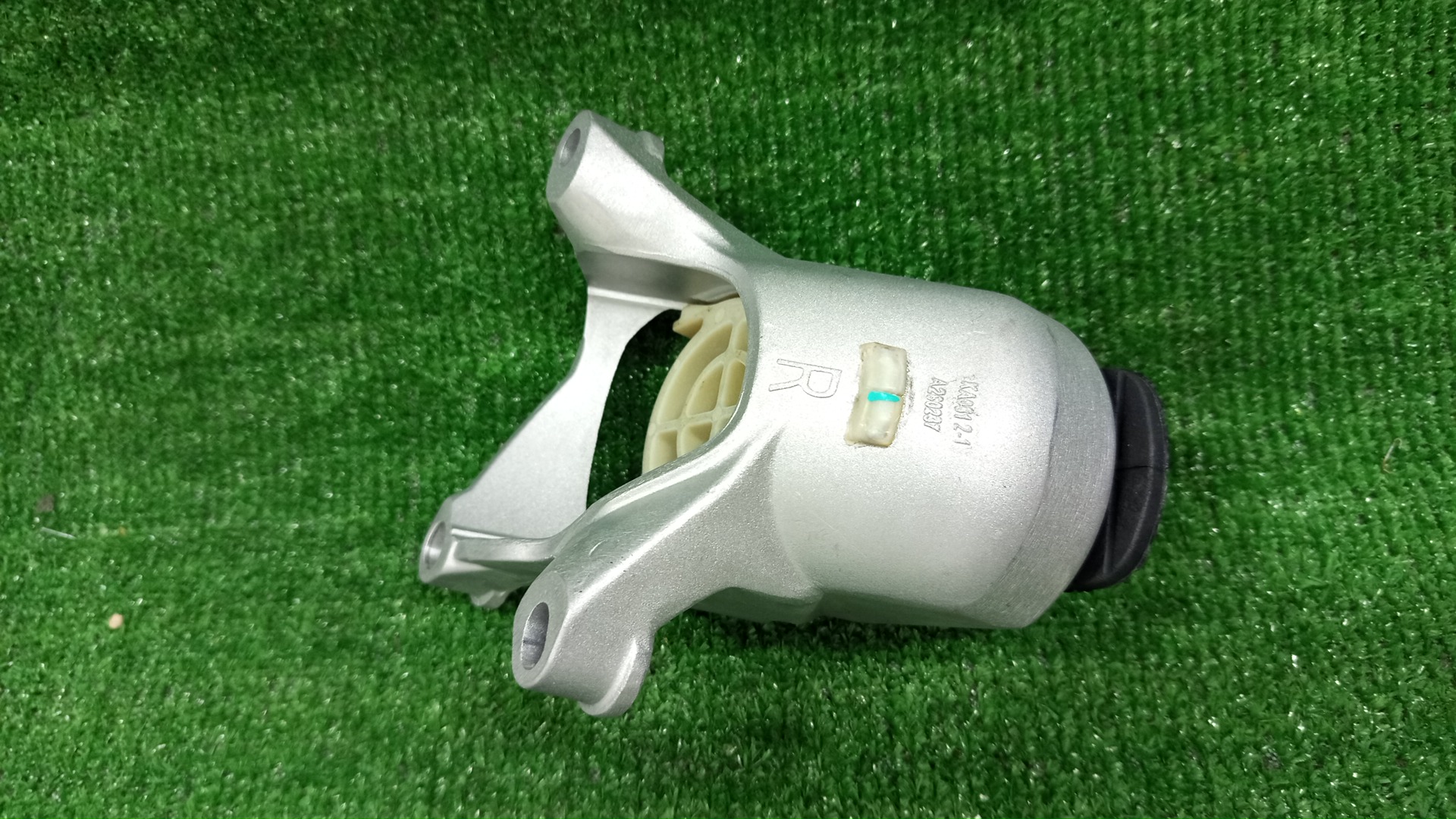 Подушка двс MAZDA ROADSTER ND5RC P5-VP ND5G-39-040 3 ракурс