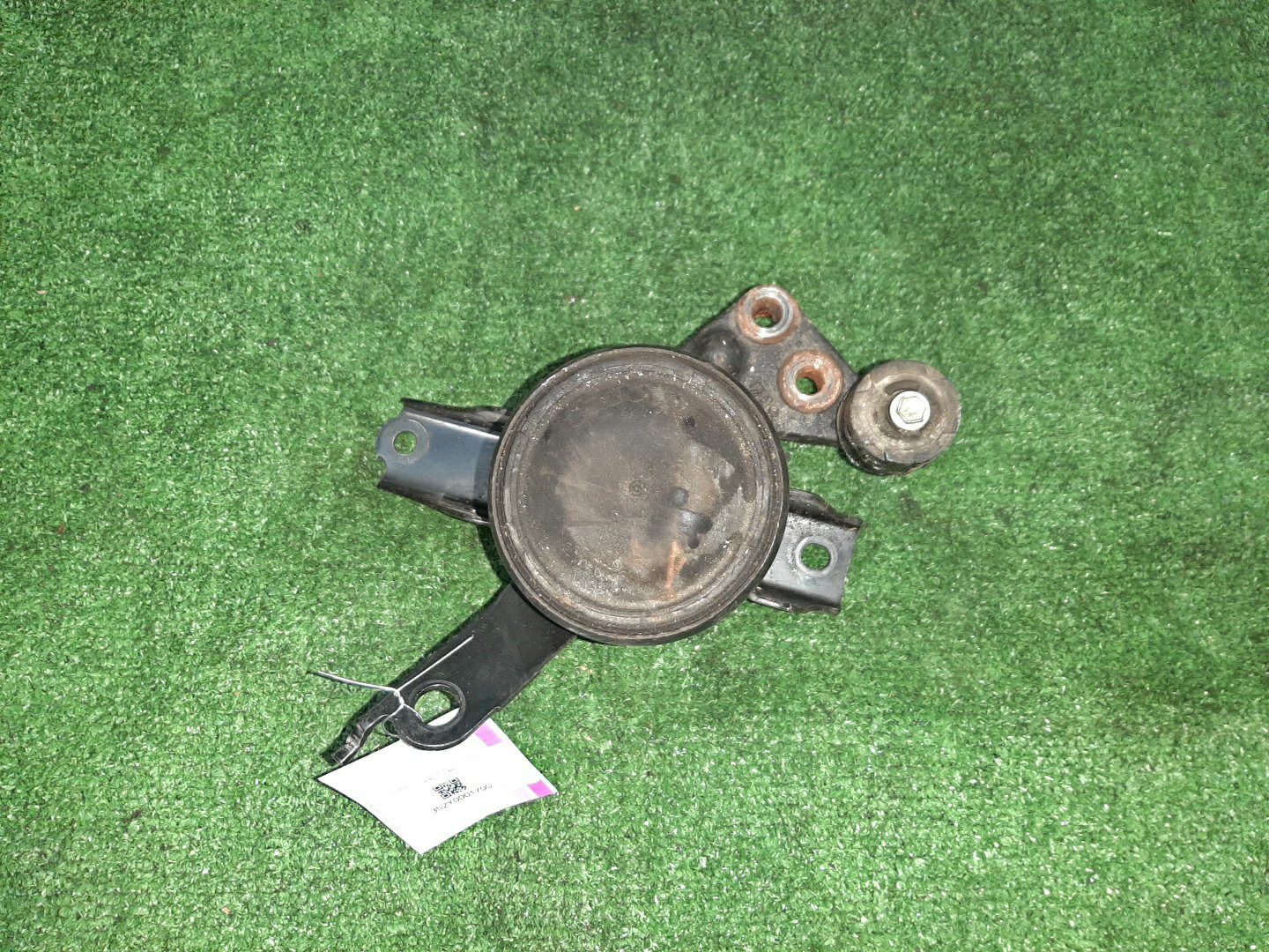 Подушка двс правая передняя TOYOTA PORTE NCP141 1NZ-FE 1 ракурс