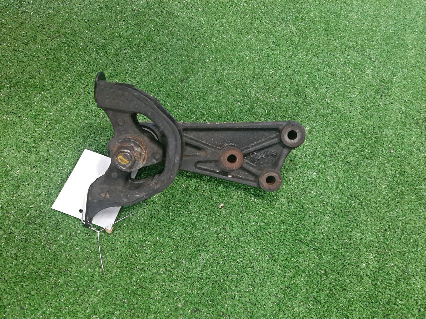 Подушка двс правая передняя HONDA HR-V GH3 D16A 1 ракурс