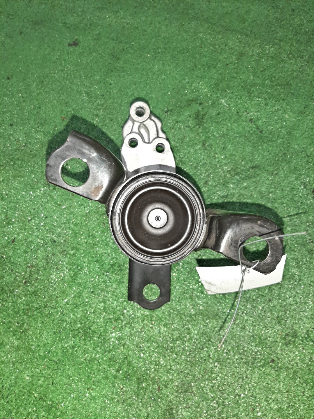 Подушка двс правая передняя MAZDA DEMIO DE5FS ZY-VE 2 ракурс