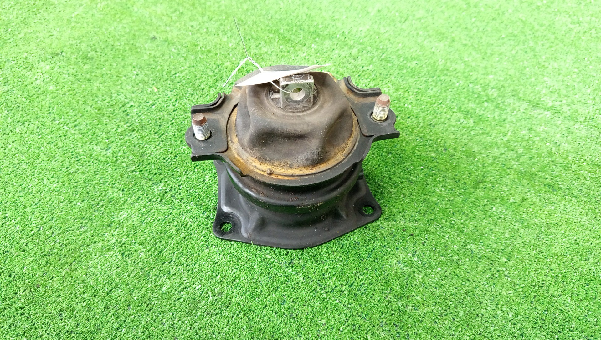 Подушка двс передняя HONDA INSPIRE UC1 J30A 1 ракурс