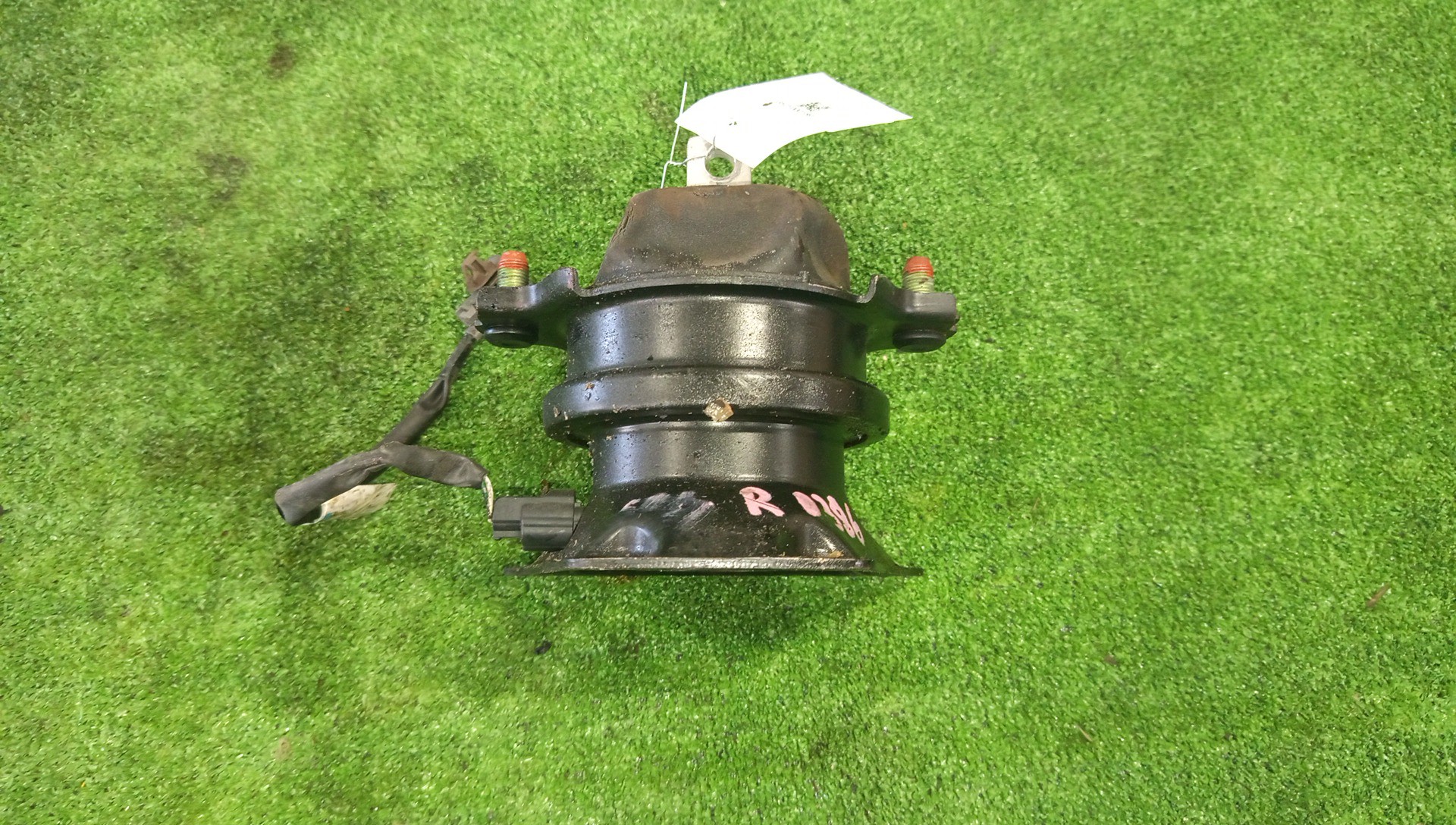 Подушка двс задняя HONDA INSPIRE CP3 J35A 1 ракурс