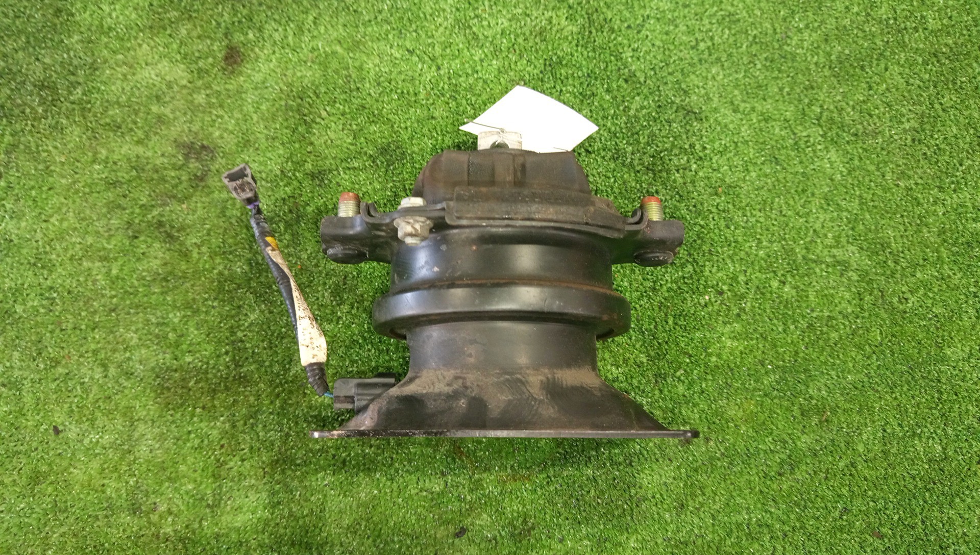 Подушка двс передняя HONDA INSPIRE CP3 J35A 3 ракурс