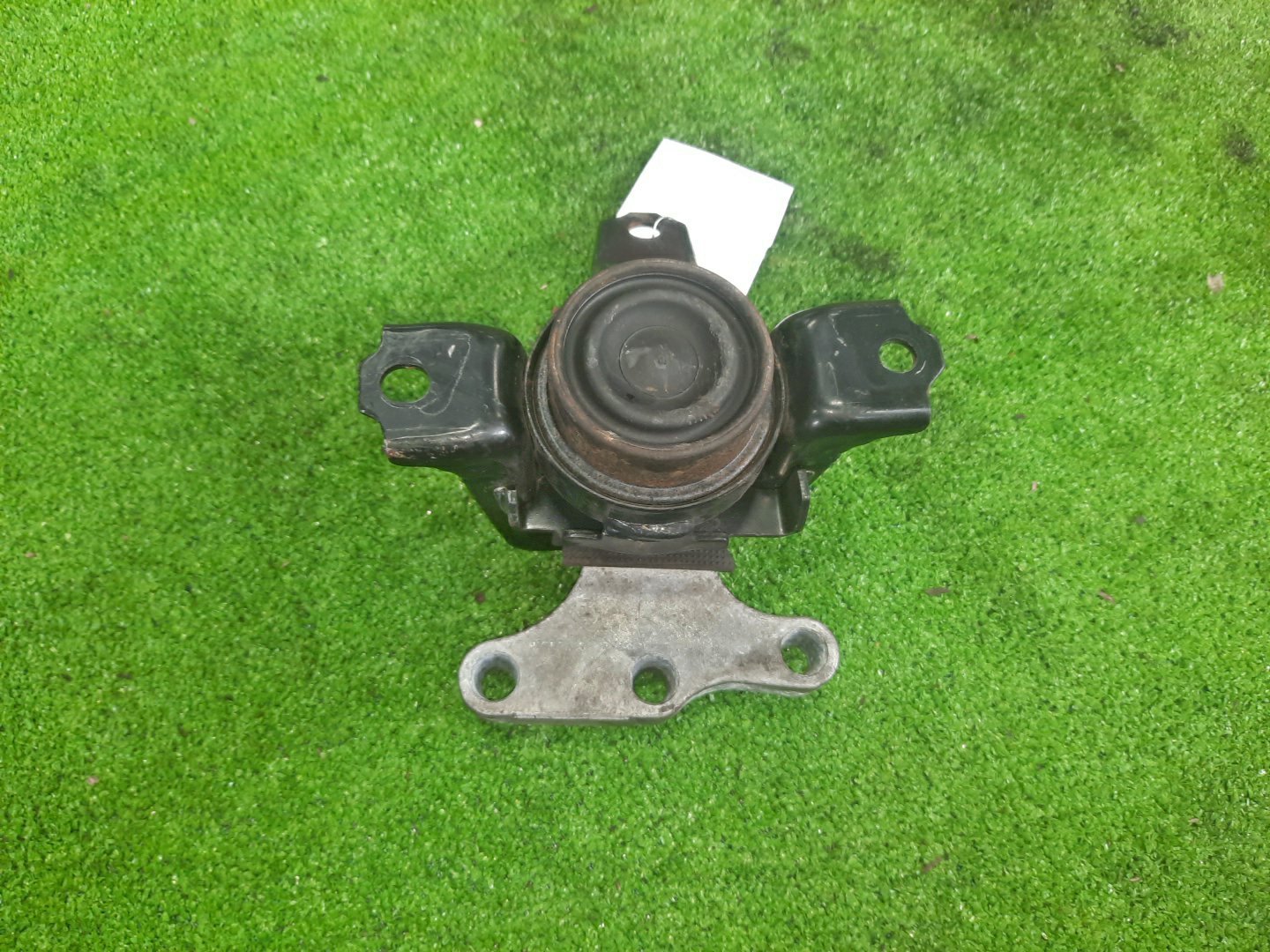 Подушка двс правая передняя SUZUKI HUSTLER MR31S R06A 2 ракурс